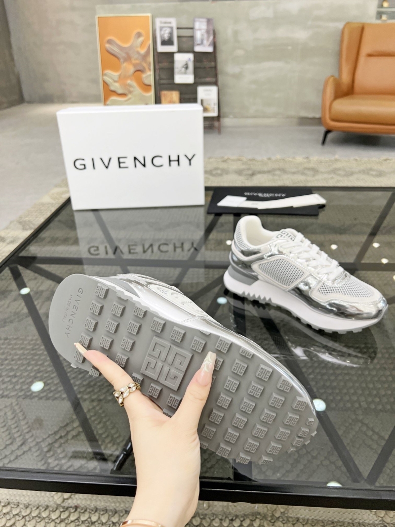 Givenchy Sneakers